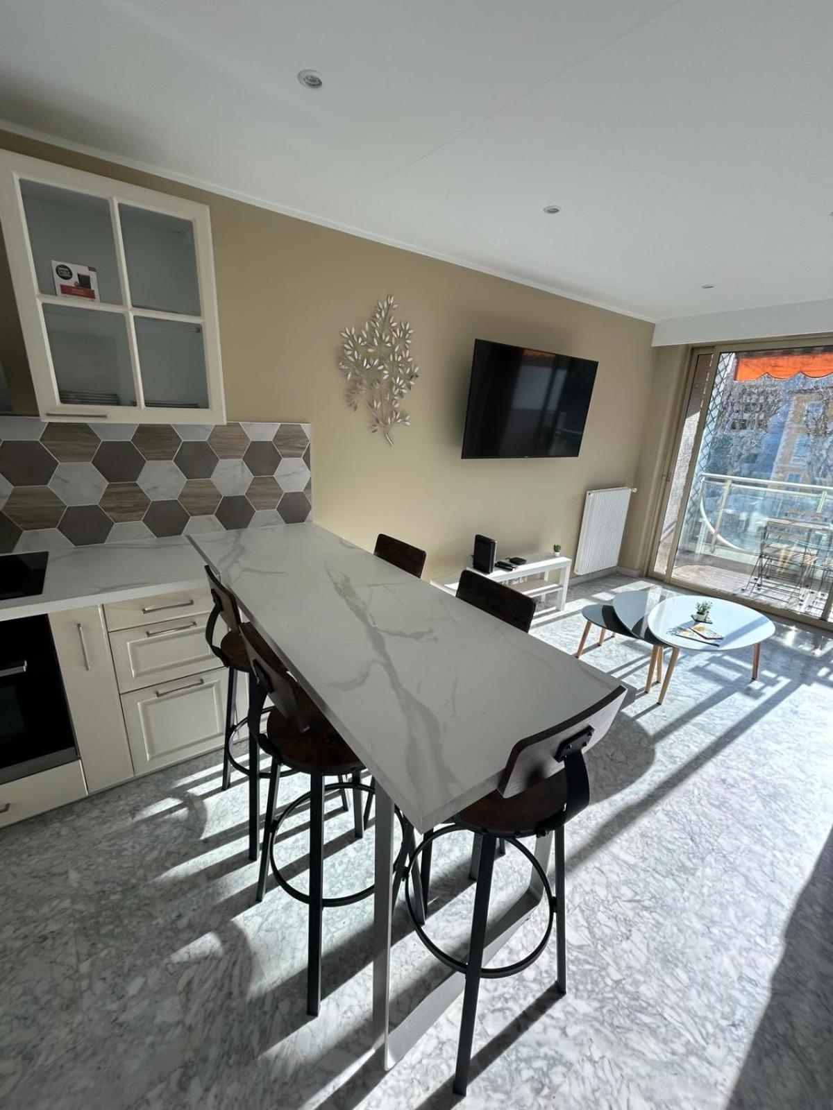 Immeuble Le Regency, Appartement 4 Pieces, 80 Metres De La Plage 멍똥 외부 사진